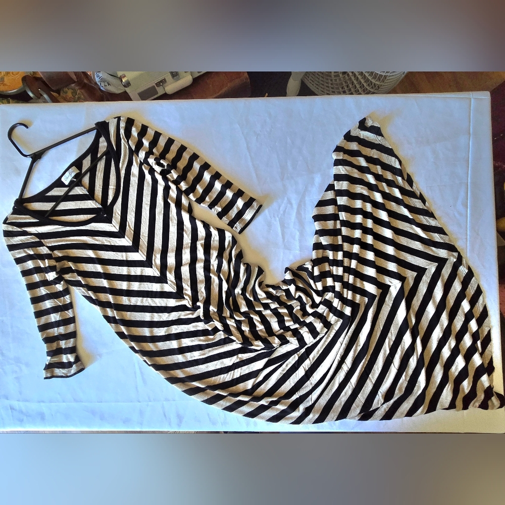 Calvin Kline brand Black And White dress, long sleeve